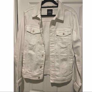 Zara denim jacket in white (medium)